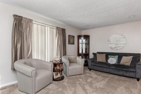 9696 Crestbrook Dr, Cincinnati, OH 45231 photo 8