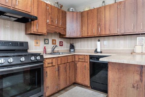 9696 Crestbrook Dr, Cincinnati, OH 45231 photo 14