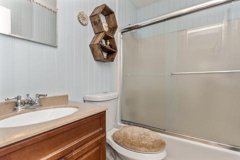 9696 Crestbrook Dr, Cincinnati, OH 45231 photo 23