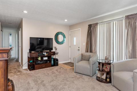 9696 Crestbrook Dr, Cincinnati, OH 45231 photo 10