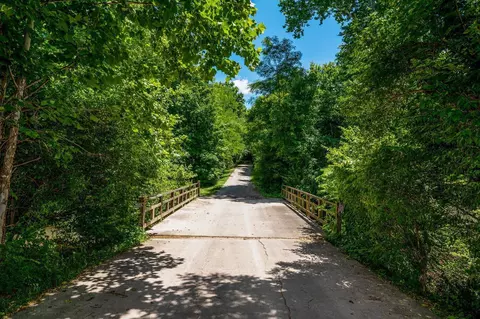 4850 Klatte Rd, Cincinnati, OH 45244 photo 3
