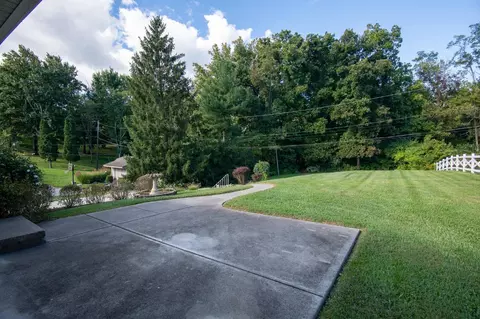 3921 Springoak Dr, Cincinnati, OH 45248 photo 5