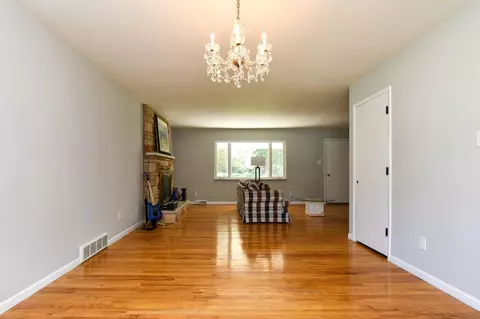 3921 Springoak Dr, Cincinnati, OH 45248 photo 8