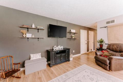 10470 Springrun Dr, Cincinnati, OH 45231 photo 19