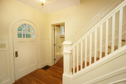 239 Elm Ave, Wyoming, OH 45215 photo 4