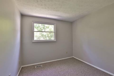 4570 Treeview Ct, Batavia, OH 45103 photo 14