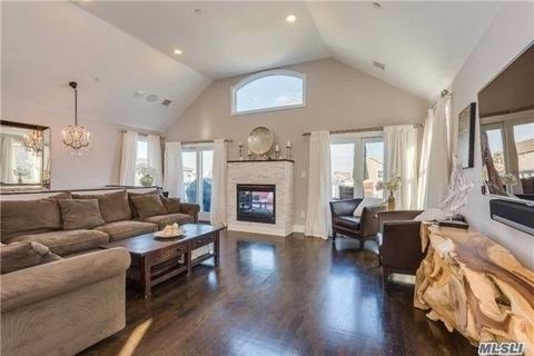4323 Watterson St, Cincinnati, OH 45227 photo 2