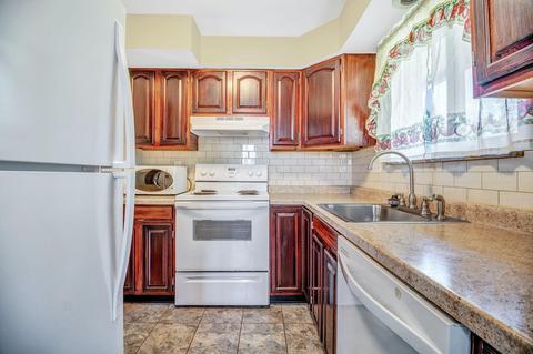 9155 Montoro Dr, Cincinnati, OH 45231 photo 8