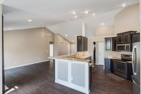 728 E Brooke Dr, Monroe, OH 45050 photo 9