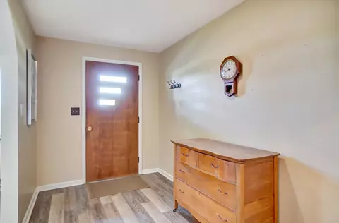 689 Clough Pike, Cincinnati, OH 45245 photo 4