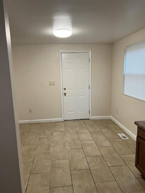 1206 Meredith Dr, Cincinnati, OH 45231 photo 5