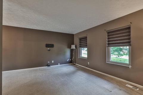 5452 Sidney Rd, Cincinnati, OH 45238 photo 4