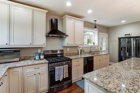 754 Avon Fields Ln, Cincinnati, OH 45229 photo 15