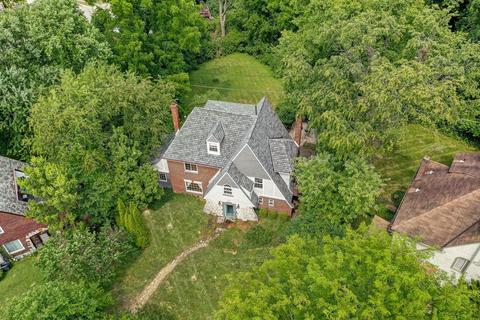 754 Avon Fields Ln, Cincinnati, OH 45229 photo 4