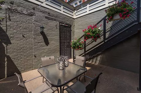 1517 Elm St #B, Cincinnati, OH 45202 photo 5