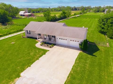 7664 Whitacre Rd, Blanchester, OH 45107 photo 2