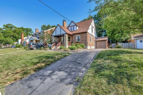 1610 Alcor Ter, Cincinnati, OH 45230 photo 3