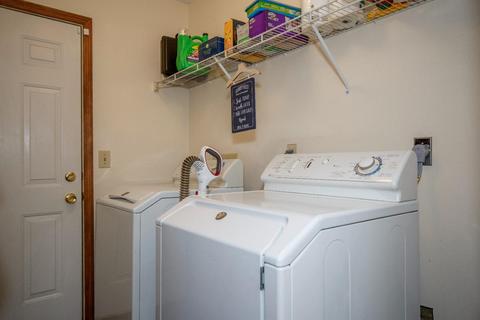 524 Hamblin Dr, Cincinnati, OH 45255 photo 8