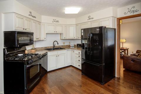 524 Hamblin Dr, Cincinnati, OH 45255 photo 5