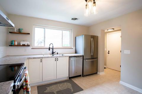 997 Hollytree Dr, Cincinnati, OH 45231 photo 13