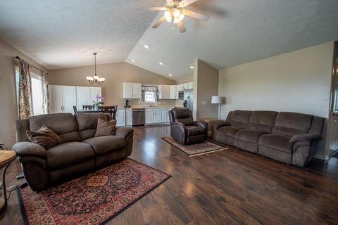 313 Mackenzie Ct, Blanchester, OH 45107 photo 8