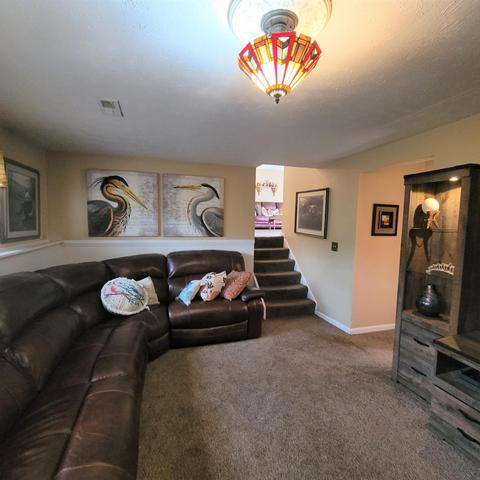 687 Woodgate Rd, Cincinnati, OH 45244 photo 18