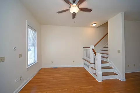 966 Hatch St, Cincinnati, OH 45202 photo 5