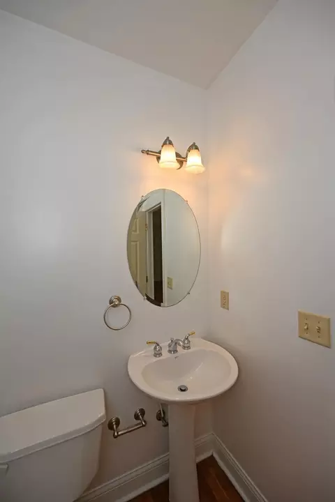 966 Hatch St, Cincinnati, OH 45202 photo 29