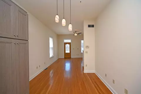 966 Hatch St, Cincinnati, OH 45202 photo 8