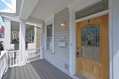 966 Hatch St, Cincinnati, OH 45202 photo 3