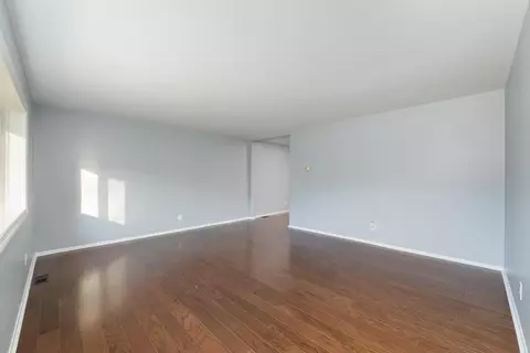 2464 Mars Ct, Cincinnati, OH 45231 photo 3
