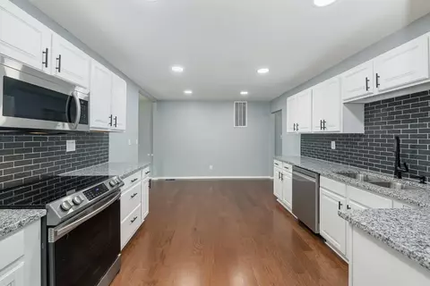 2464 Mars Ct, Cincinnati, OH 45231 photo 10