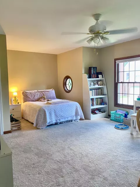 848 Castlebay Dr, Cincinnati, OH 45245 photo 10