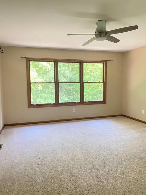 848 Castlebay Dr, Cincinnati, OH 45245 photo 16