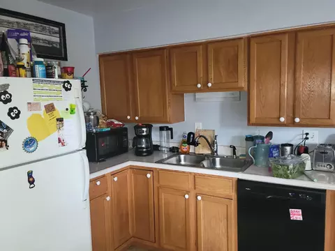 1738 Sutton, Cincinnati, OH 45230 photo 4