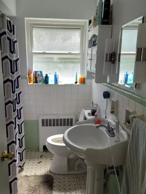 1738 Sutton, Cincinnati, OH 45230 photo 5