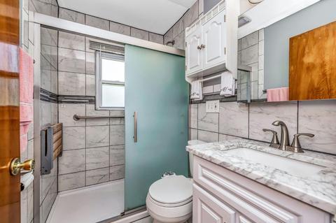 2050 Adams Rd, Cincinnati, OH 45231 photo 18