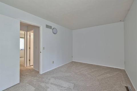 511 Halifax Cir, Cincinnati, OH 45244 photo 14