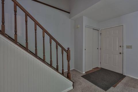 511 Halifax Cir, Cincinnati, OH 45244 photo 4