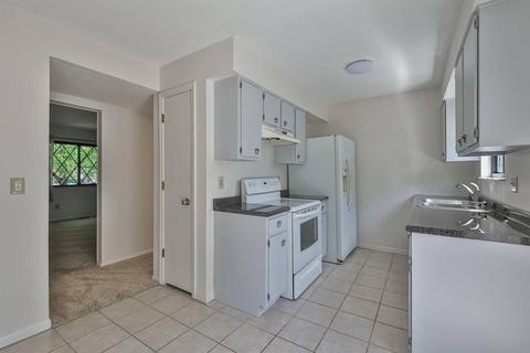 511 Halifax Cir, Cincinnati, OH 45244 photo 11