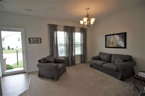 102 Koehler Dr, Monroe, OH 45050 photo 2