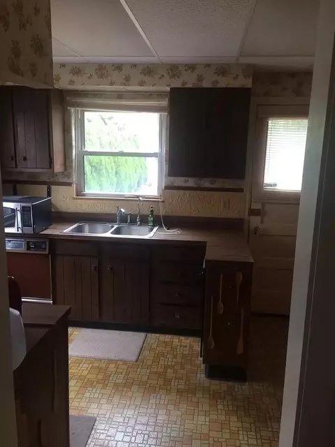 1733 Northampton Dr, Cincinnati, OH 45237 photo 3