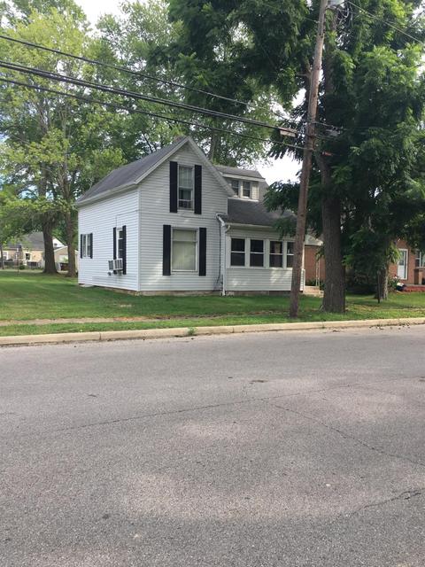 612 Center St, Blanchester, OH 45107 photo 1