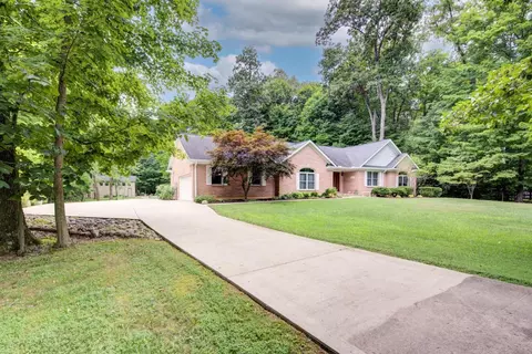 8501 Wolf Run Ln, Morrow, OH 45152 photo 2