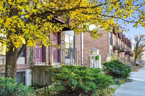 1423 Mcmillan St, Cincinnati, OH 45206 photo 1