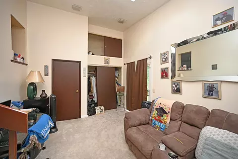 6065 Capri Dr, Cincinnati, OH 45224 photo 10