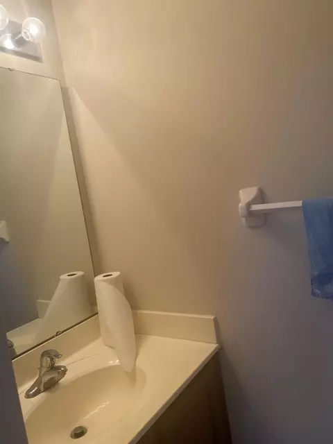 2484 Oaktree Pl, Cincinnati, OH 45238 photo 5