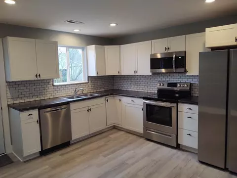 509 Cherry St, Blanchester, OH 45107 photo 5