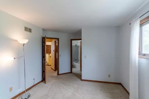 9849 Chimney Sweep Ln, Blue Ash, OH 45241 photo 26