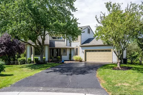 9849 Chimney Sweep Ln, Blue Ash, OH 45241 photo 1